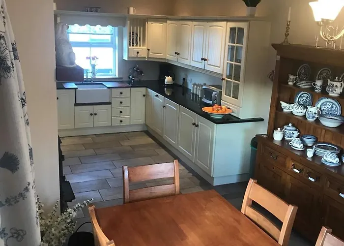 Willa Carraig Ban Dungloe